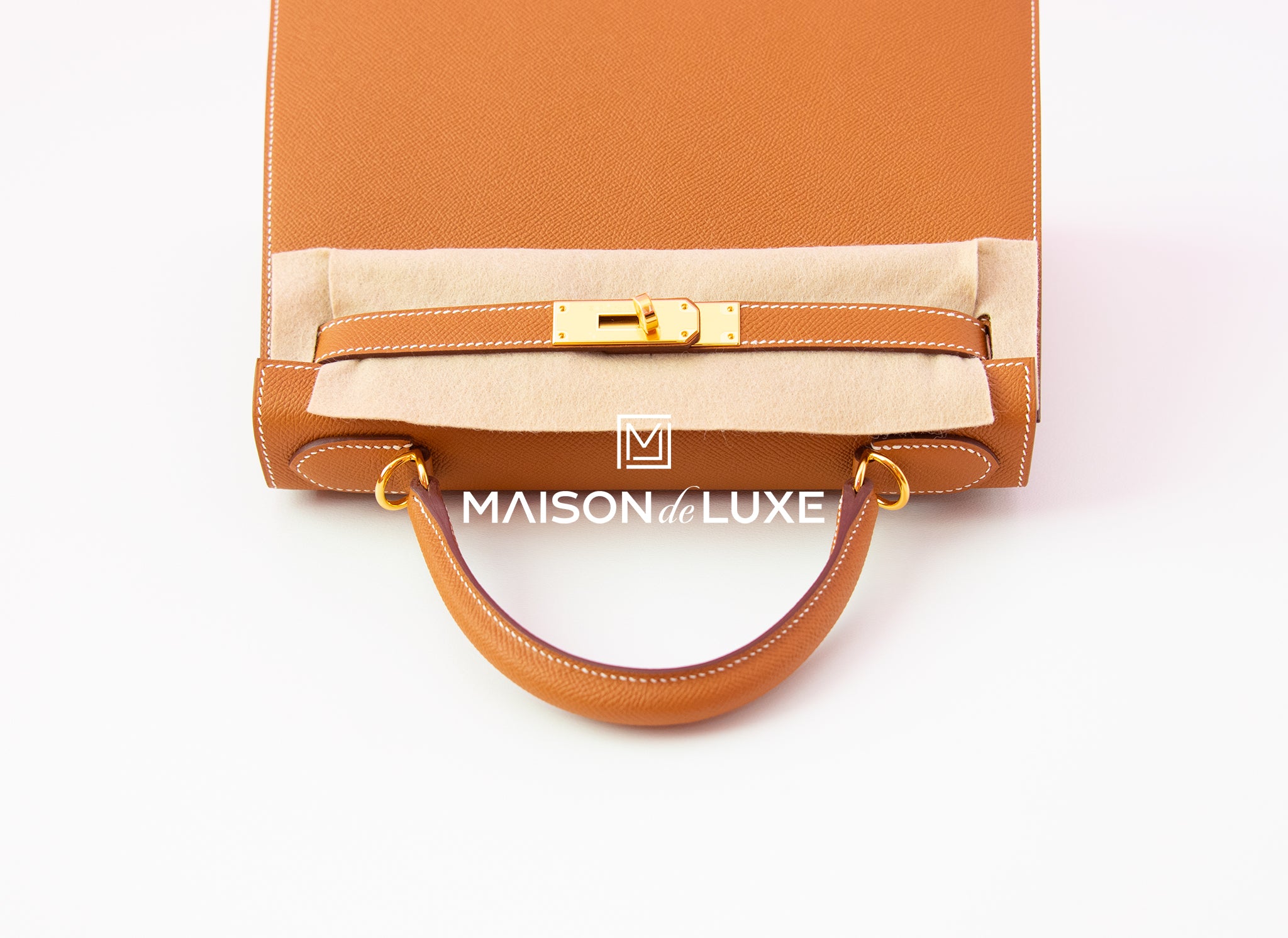 Hermès Kelly 28 Sellier Top Handle Bag In Gold Epsom With