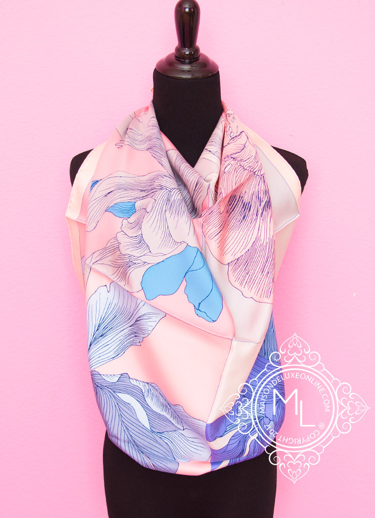 Hermes Pink Twill Silk 90 cm Etude pour un Iris Arc-en-ciel Scarf