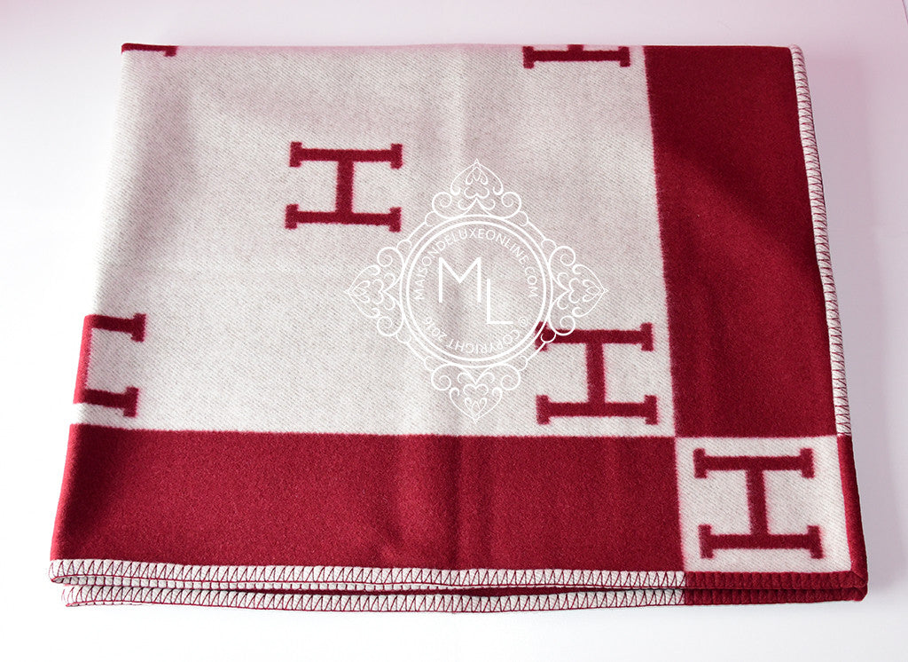 Hermes Large Camel Wool Cashmere H Avalon Blanket Throw – MAISON de LUXE