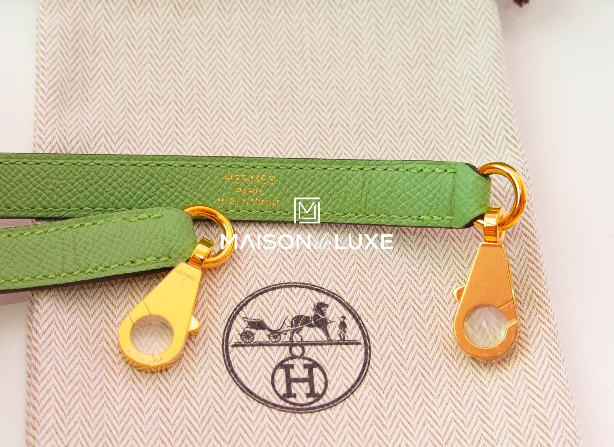 Hermès Vert Criquet Epsom Leather Kelly 28cm Sellier For Sale at 1stDibs