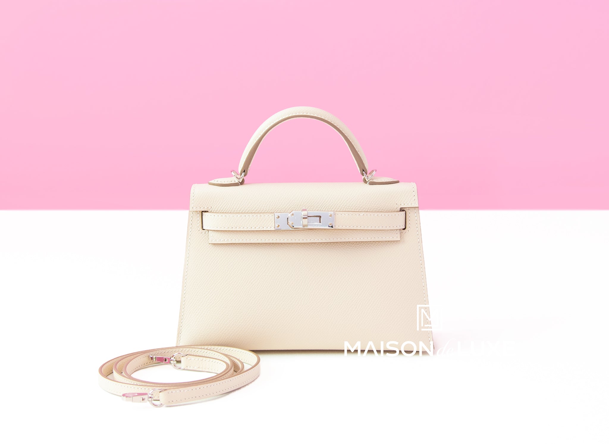 Pretty 🤩💙 #HERMÈS Mini Kelly Bag by @junjunsquare - - #HERMESBag