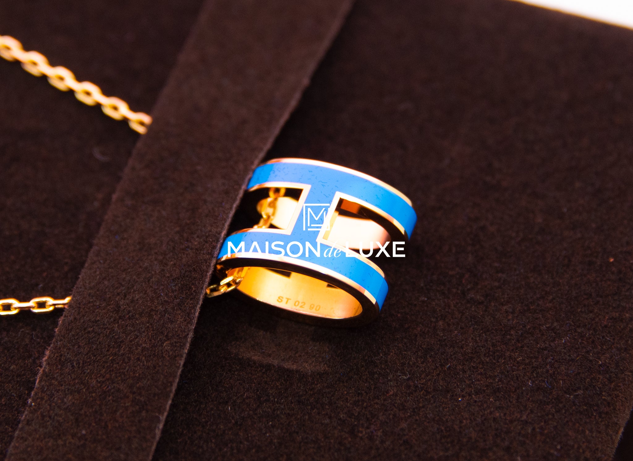 Hermes Blue Royal Pop H Pendant Necklace Choker – MAISON de LUXE