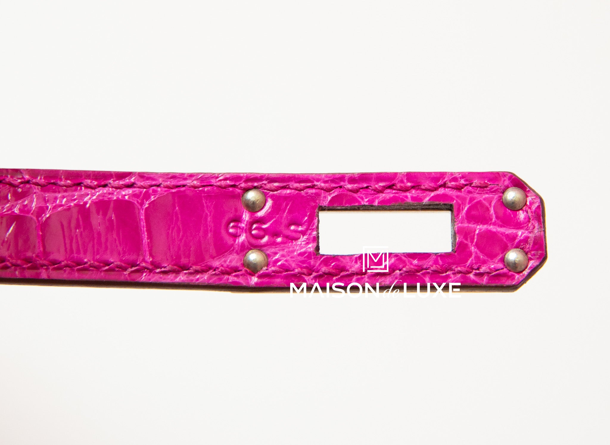 Sold at Auction: Hermes Kelly Pochette Clutch, Rose Scheherazade Pink  Alligator, Gold Hardware