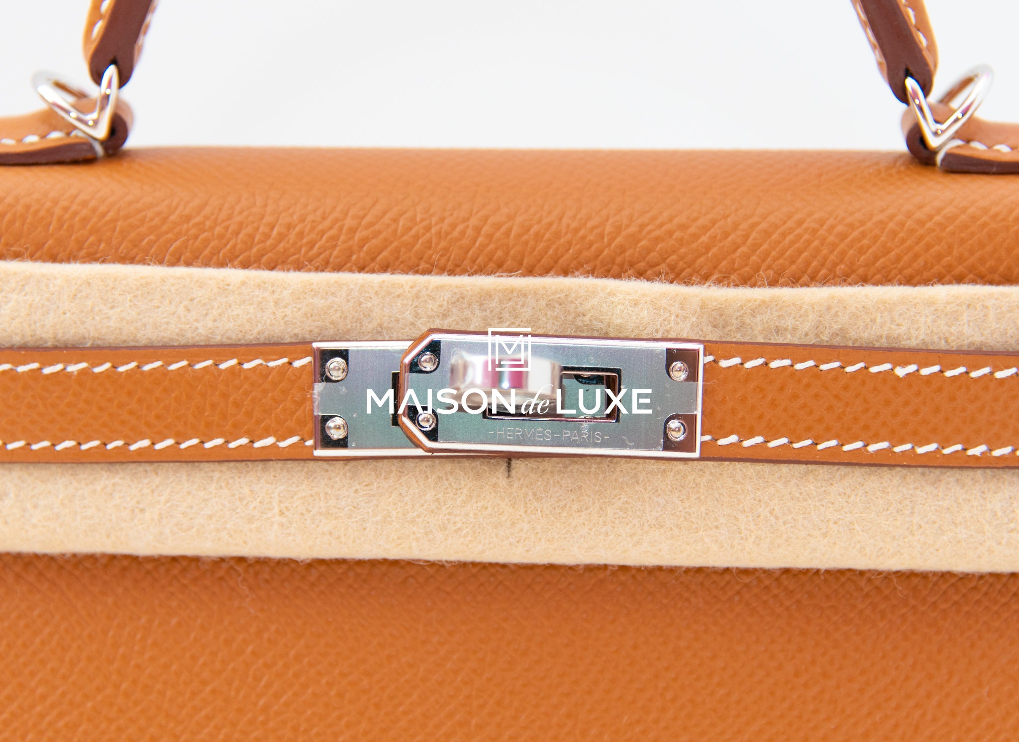 Hermes Etoupe Gray Epsom Mini Kelly II 20 cm Bag Pochette Clutch – MAISON  de LUXE
