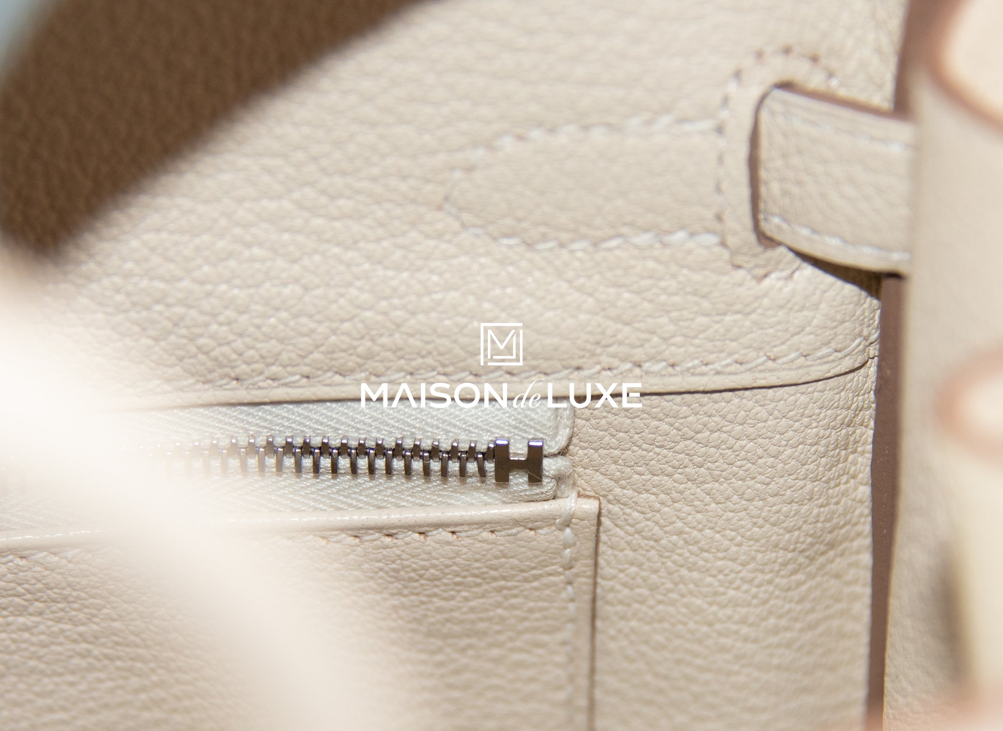Hermès Birkin 25 Craie Togo Palladium Hardware - 2020, Y