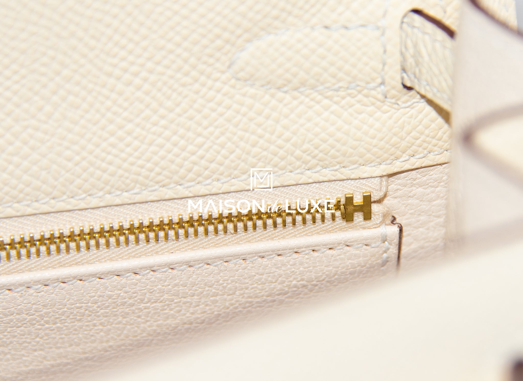 Hermes Kelly 25 Sellier Nata Epsom Gold Hardware Leather Handbags