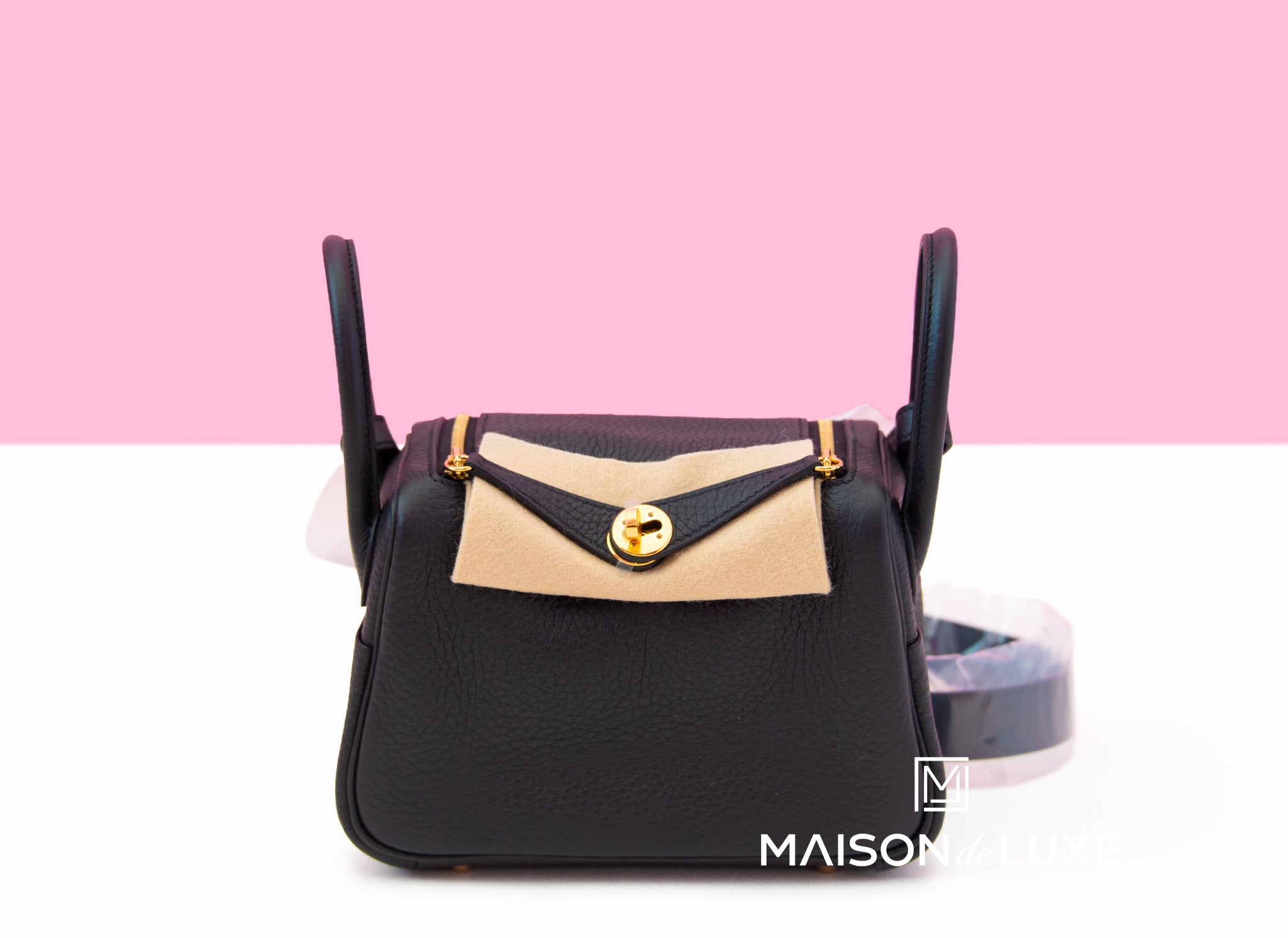 Hermès Lindy Black Clemence Mini 20 Gold Hardware, 2023 (Like New), Womens Handbag