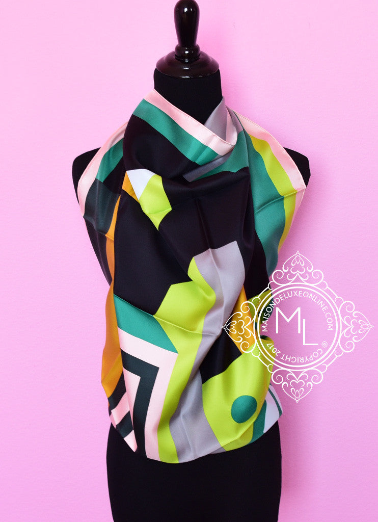 Hermes Pink Green Twill Silk 90 cm Zeta de Nathalie du Pasquier Scarf