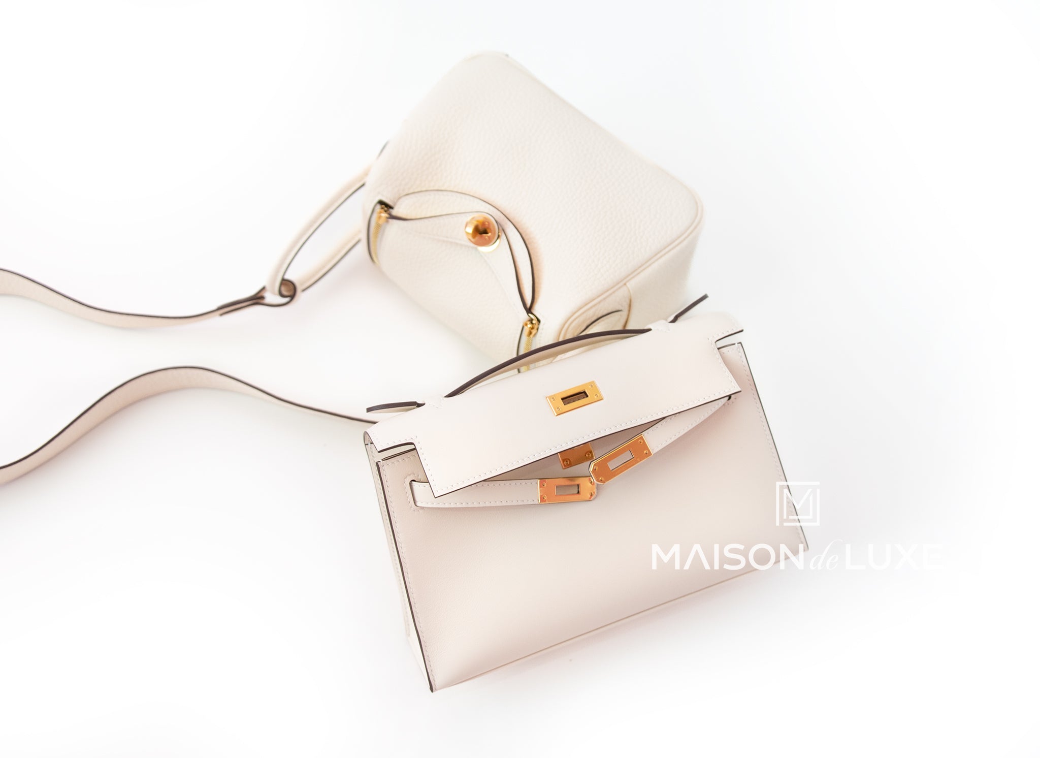 HERMÈS Mini Lindy shoulder bag in Nata Clemence leather with